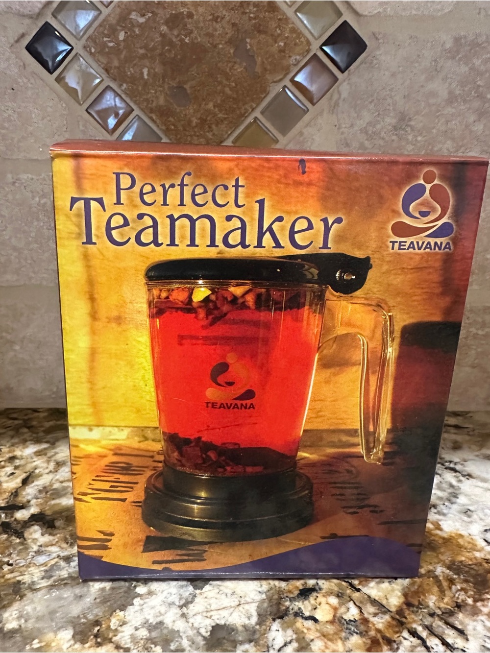 NEW in Box- Teavana Perfect Teamaker Tea Mug - Clear with Black Lid